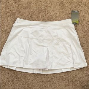 Pure white golf skirt